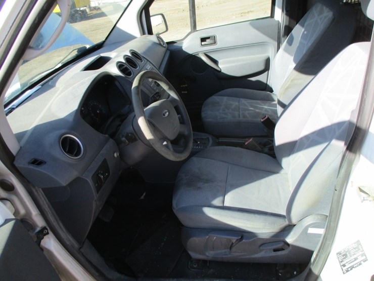 2010-ford-transit-connect-image-7