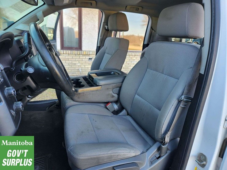 2015-chevrolet-silverado-1500-image-15