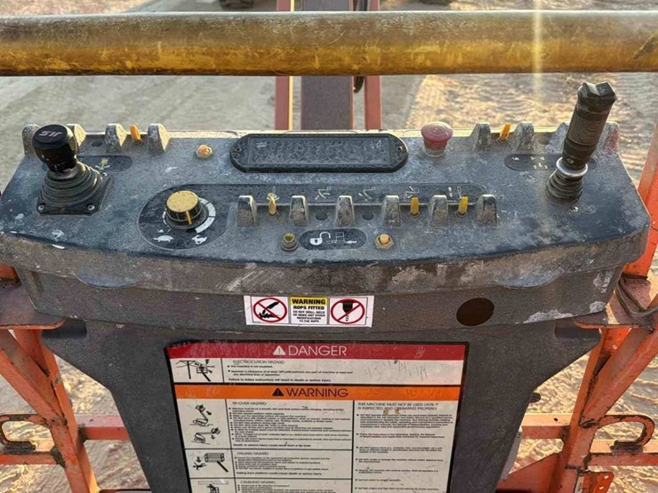 2015-jlg-660sj-image-7