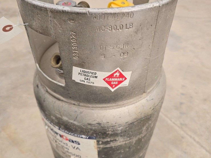 forklift-lp-tank-image-2