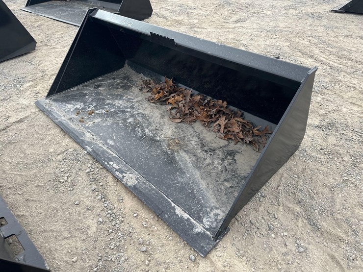 unused-60"-bucket-attachment-image-1