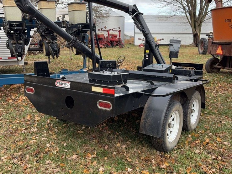 eazy-load-seed-system-seed-tender,-2-box,-electric-start,-honda-gx160-engine-poly-auger,-tandem-axle-image-15