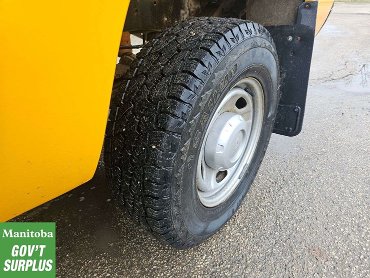 2011-ford-f350-image-13