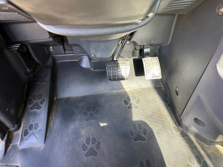 #33708-•-2014-mack-cxu-t/a-daycab-truck-tractor-1m1aw02y3em038036-image-68