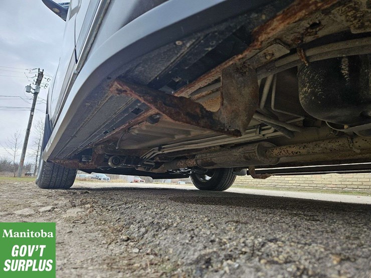 2017-ford-explorer-xlt-image-10