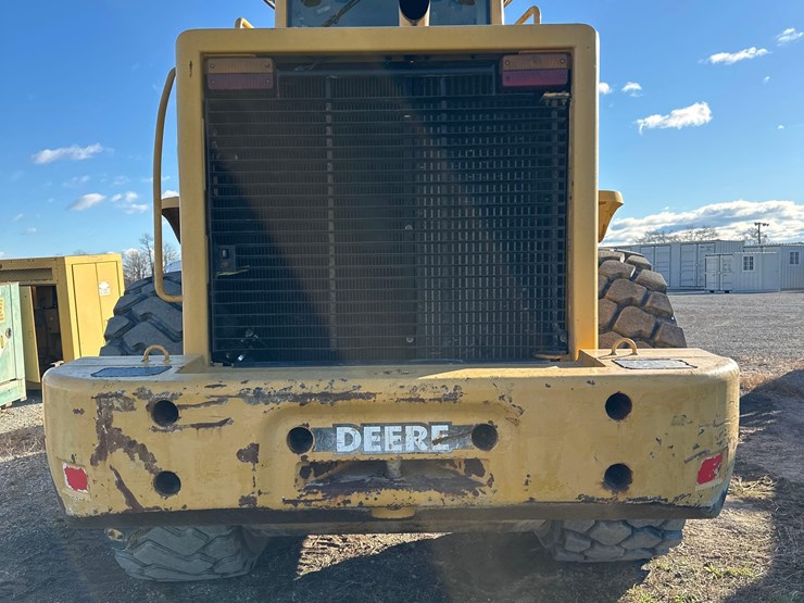 1999-deere-744h-image-12