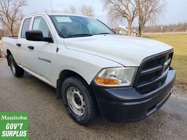 2012-dodge-1500-image-4