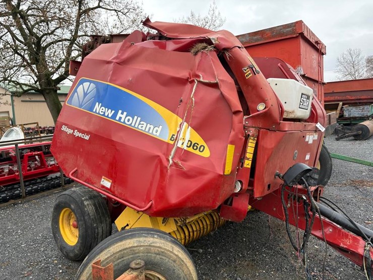 new-holland-br7060-image-8