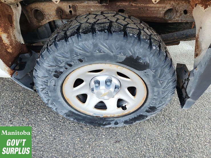 2017-chevrolet-silverado-1500-image-21