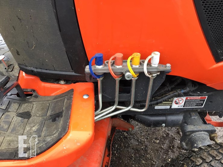 2022-kubota-bx2380-image-17