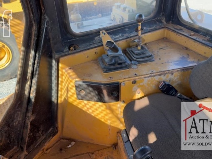 1996-caterpillar-d8r-image-35