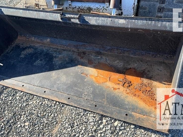 2008-bobcat-t300-image-14