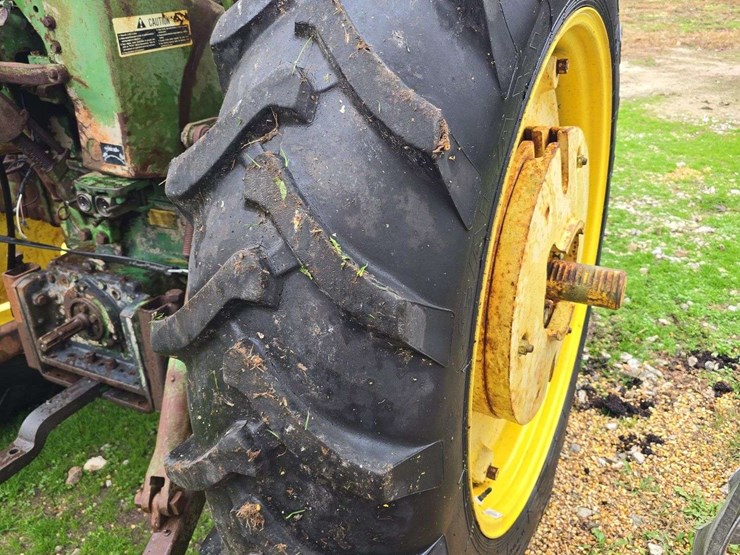 2023-john-deere-3010-image-14