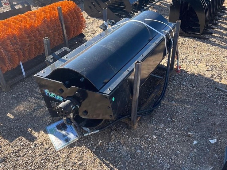 future-59in-hydraulic-skid-steer-vibratory-roller-image-1