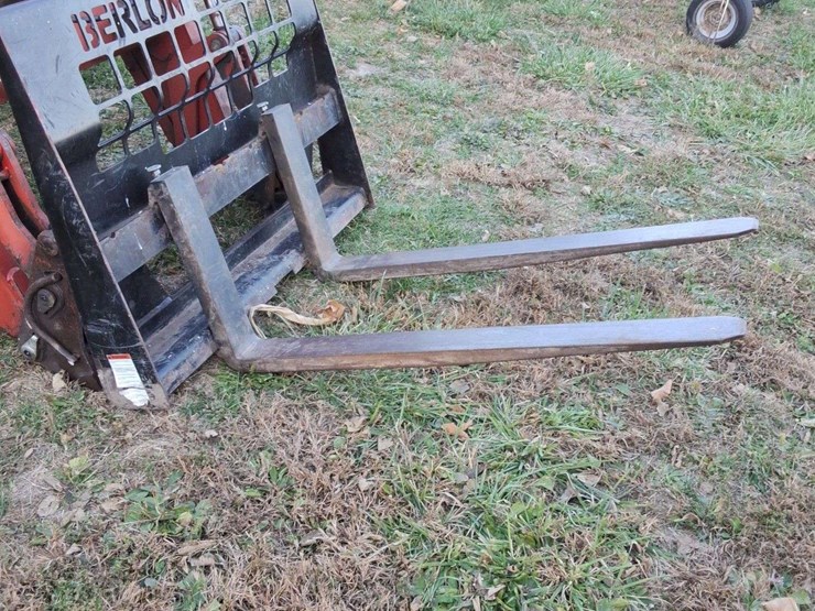 berlon-heady-duty-loader-tractor-pallet-forks,-48''-image-3