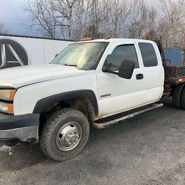 2006 CHEVROLET 3500
