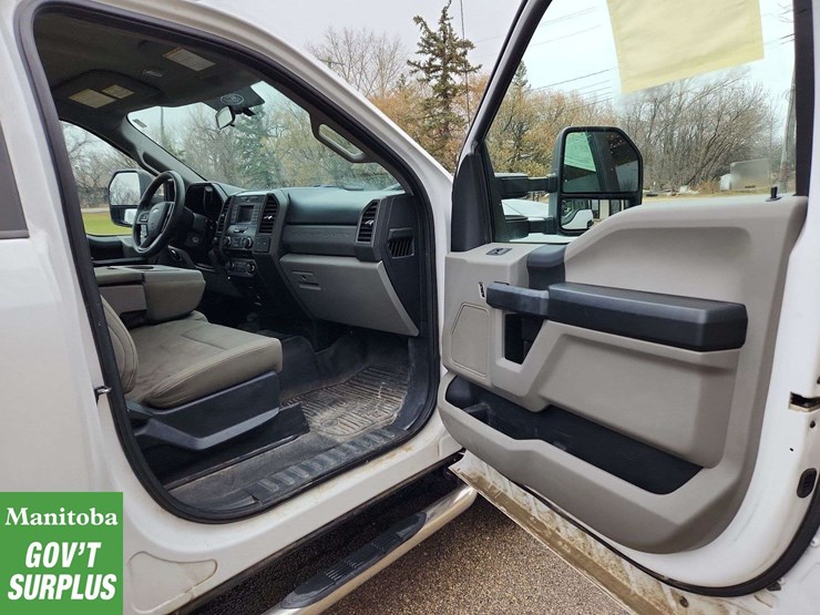 2017-ford-f250-image-14