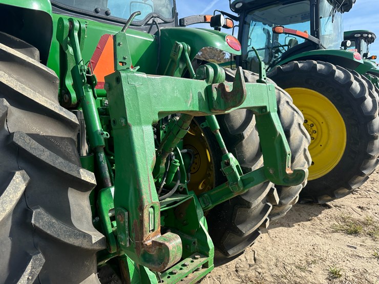 2010-john-deere-8295r-image-21