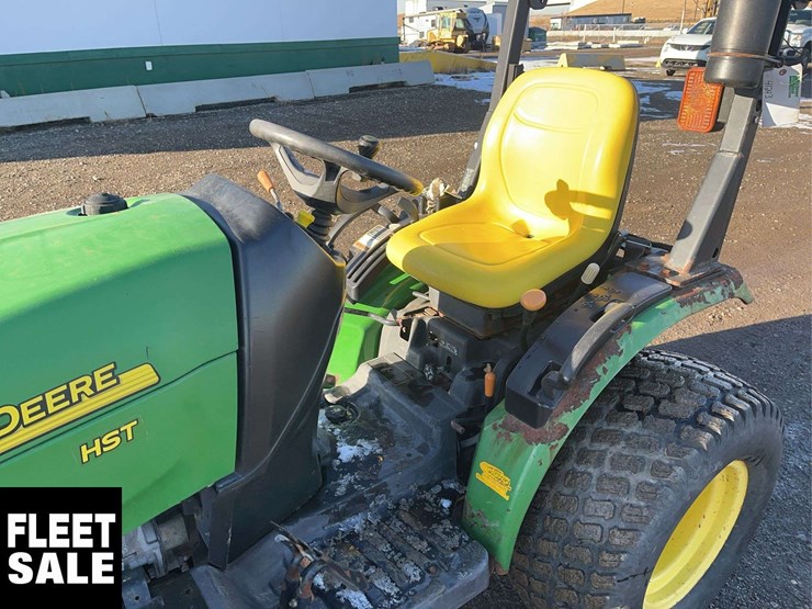 2008-john-deere-2320-image-11