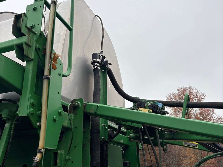 john-deere-4830-image-43