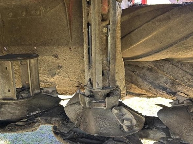 2014-new-holland-h7460-image-20