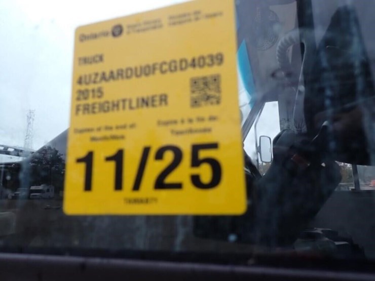 2015-freightliner-mt55-image-9