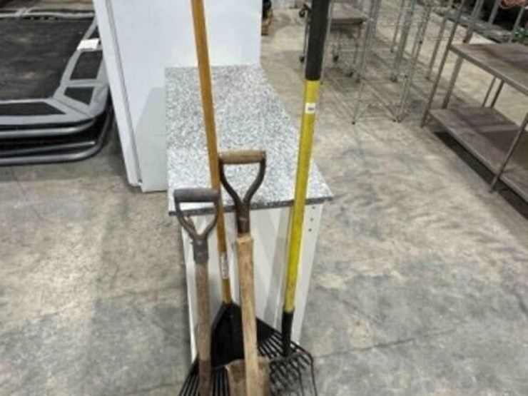 rake,-pitch-fork,-axe,-shovels-image-1