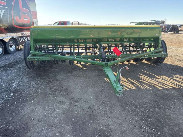 john-deere-8300-image-6