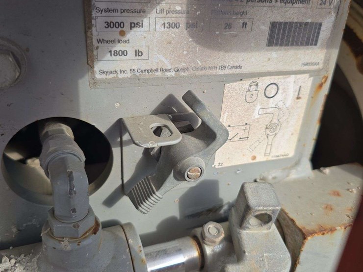 2012-skyjack-sjiii3226-image-8