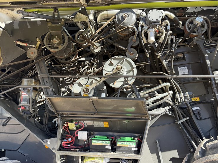 2022-claas-lexion-7500-image-48