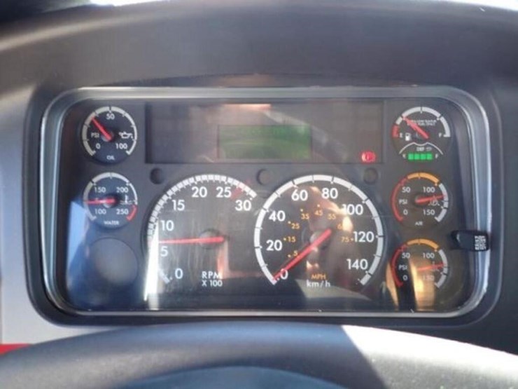 2017-freightliner-m2106-s/a-van-truck-3alacydt0hdj-image-2