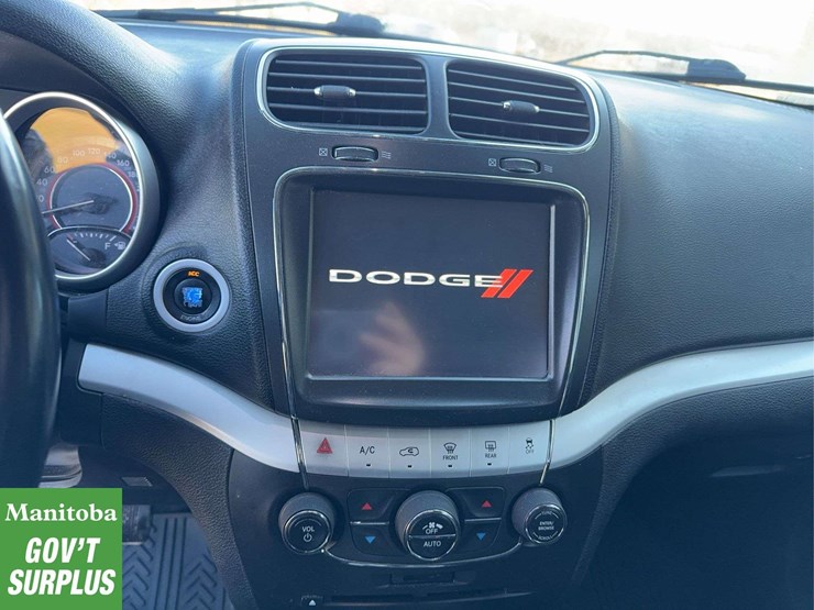 2012-dodge-journey-image-18