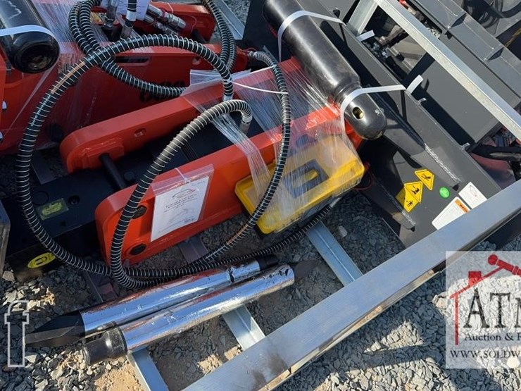 new-wig-hydraulic-concrete-breaker-image-1