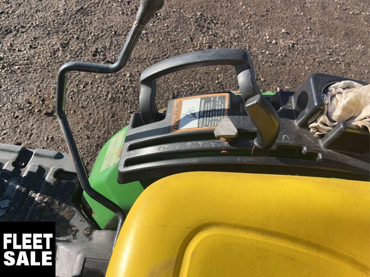 2008-john-deere-2320-image-13