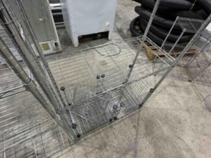 2-metal-wire-shelves-image-5