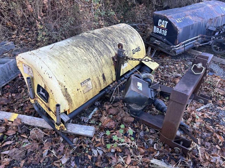 #2209-•-john-deere-3-point-sweeper-image-2