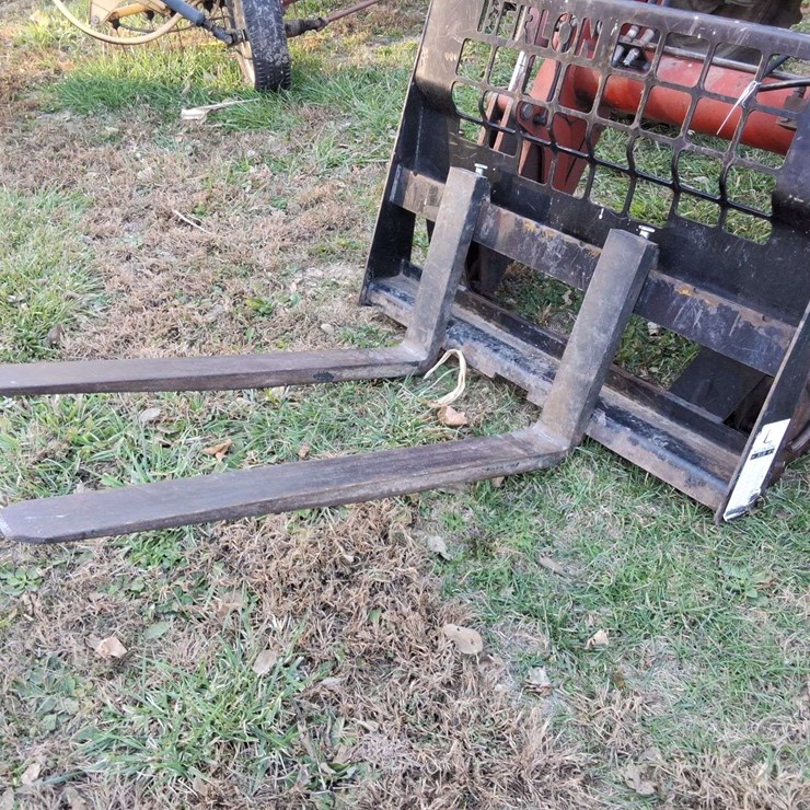 Berlon Heady Duty Loader Tractor Pallet Forks, 48''