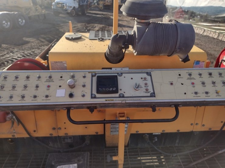 leeboy-8515d-asphalt-paver-(qea-4018)-image-9