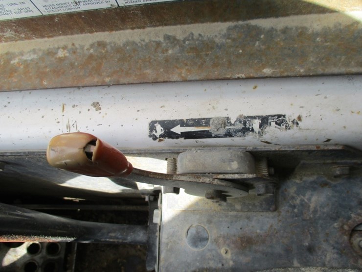 2005-bobcat-s250-image-11