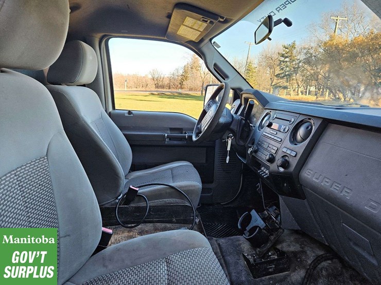 2011-ford-f350-image-29