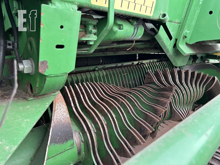 2018-john-deere-560m-image-19