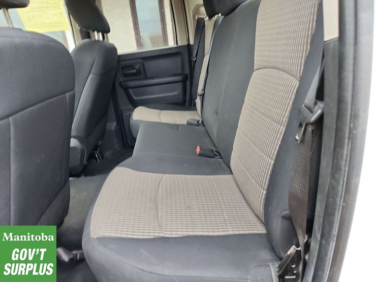 2012-dodge-1500-image-12