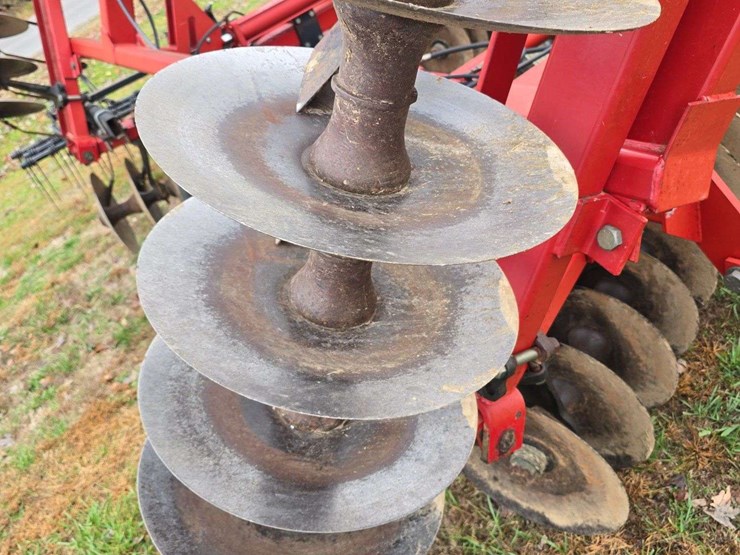 case-ih-3950-image-14