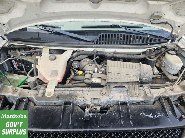 2011-chevrolet-express-1500-image-18