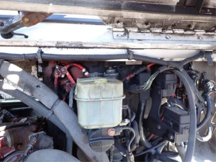 2015-freightliner-mt55-image-71