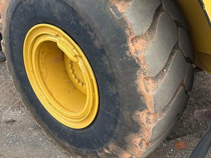 2020-caterpillar-962m-image-14