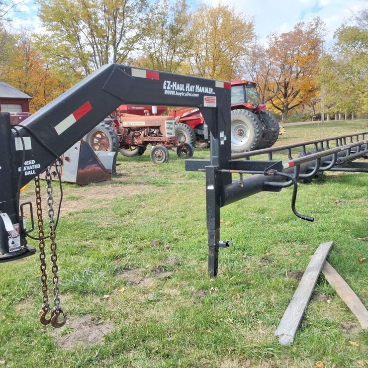 EZ-Haul Hay Handler round bale trailer, tandem axle, 30ft, with self-tipping