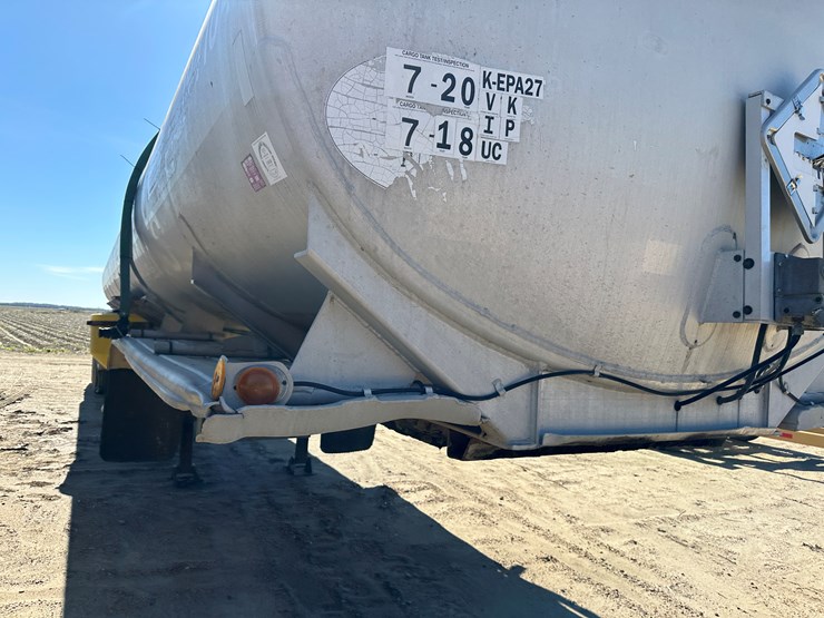 1986-fruehauf-tanker-image-35