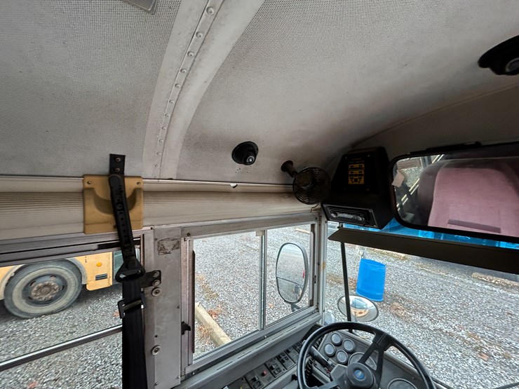 2006-caterpillar-c7-image-36