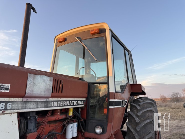 international-1086-image-6